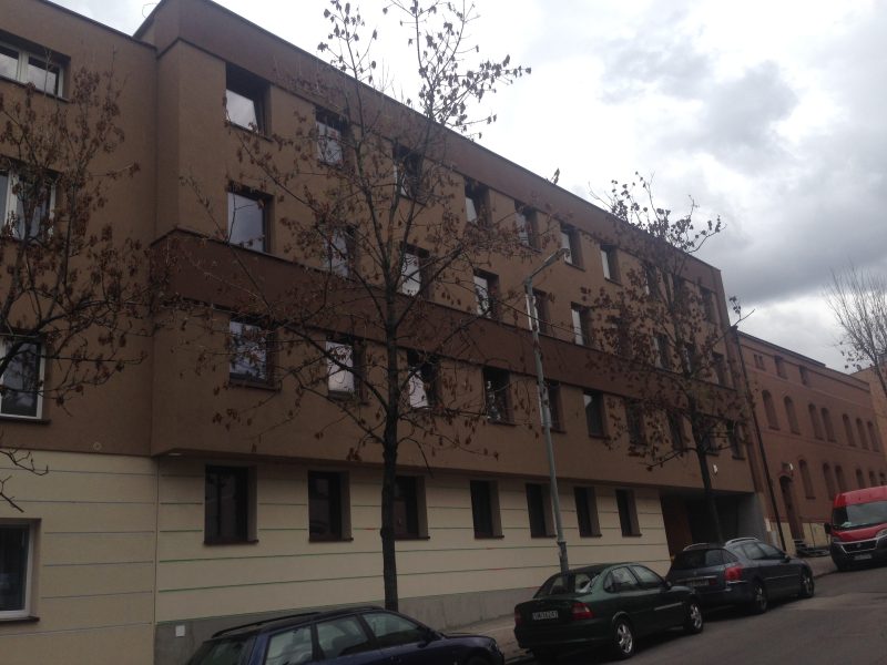 Zdjęcie z realizacji: Apartamentowiec w zabudowie plombowej z zabezpieczeniem sąsiedztwa