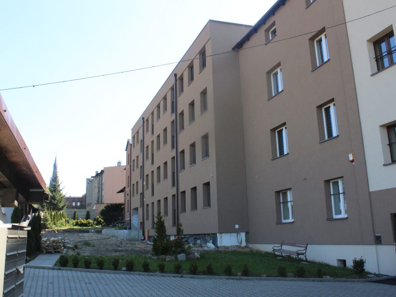 Zdjęcie z realizacji: Apartamentowiec w zabudowie plombowej z zabezpieczeniem sąsiedztwa