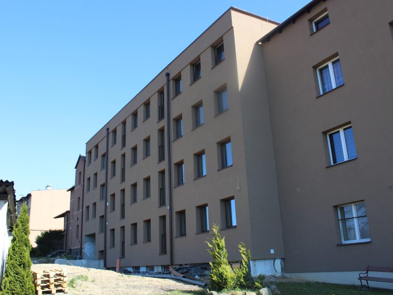 Zdjęcie z realizacji: Apartamentowiec w zabudowie plombowej z zabezpieczeniem sąsiedztwa