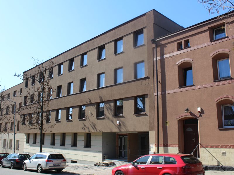 Zdjęcie z realizacji: Apartamentowiec w zabudowie plombowej z zabezpieczeniem sąsiedztwa