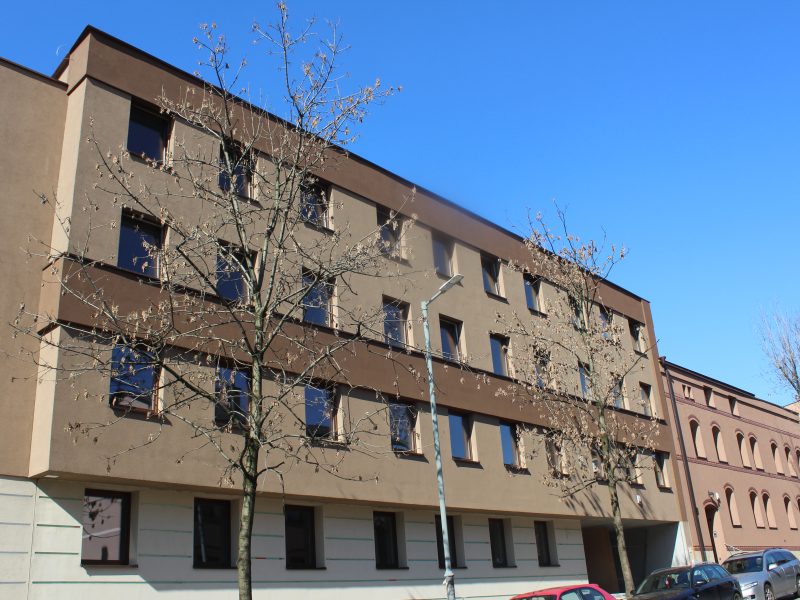 Zdjęcie z realizacji: Apartamentowiec w zabudowie plombowej z zabezpieczeniem sąsiedztwa