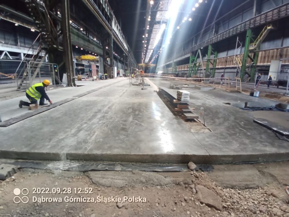 Fundamenty pod maszyny w hali wykańczalni slabów ArcelorMittal Dąbrowa Górnicza